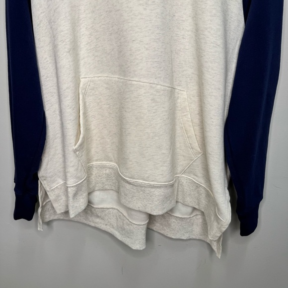 Old Navy Cream & Blue Hooded Sweater Size XL NWT - Picture 4 of 8